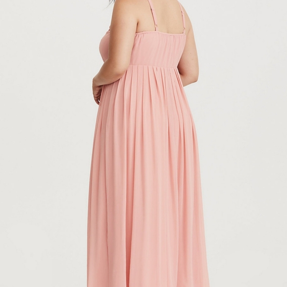 Torrid Blush Pleat & Eyelet Chiffon Maxi Dress 1X - Picture 3 of 5